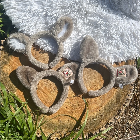 Great Wolf Lodge Children’s Wolf Ears Headbands - Set of 3 - Gray and Fuzzy! - Picture 2 of 8